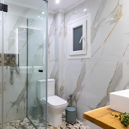 Maison Proxenou - Luxury By The Sea Apartment